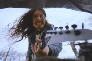 A Metalhead and His Guitar Tear Sh*t Up The Shredderz’ Video for Their Single, “Shredderz”
